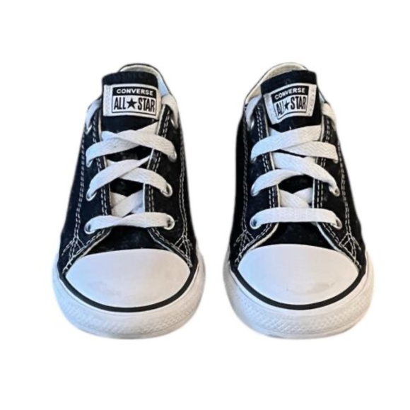 Converse All Star Chuck Taylor Ox Kids Low Top Black Shoes Size 9 Toddlers - Picture 2 of 9